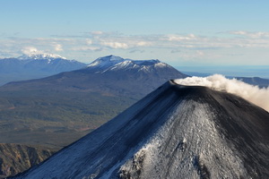 Trekking to the volcanoes Maly Semyachik and Karymsky