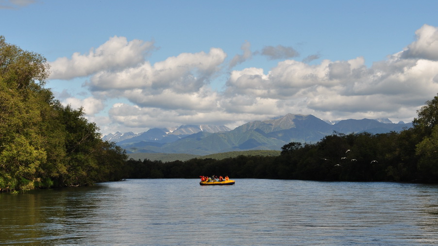 Rafting and fishing. Volcanoes Avachinsky and Gorely