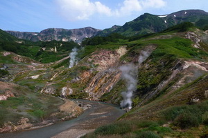 Three-day excursion to the Valley of Geysers and Uzon Caldera